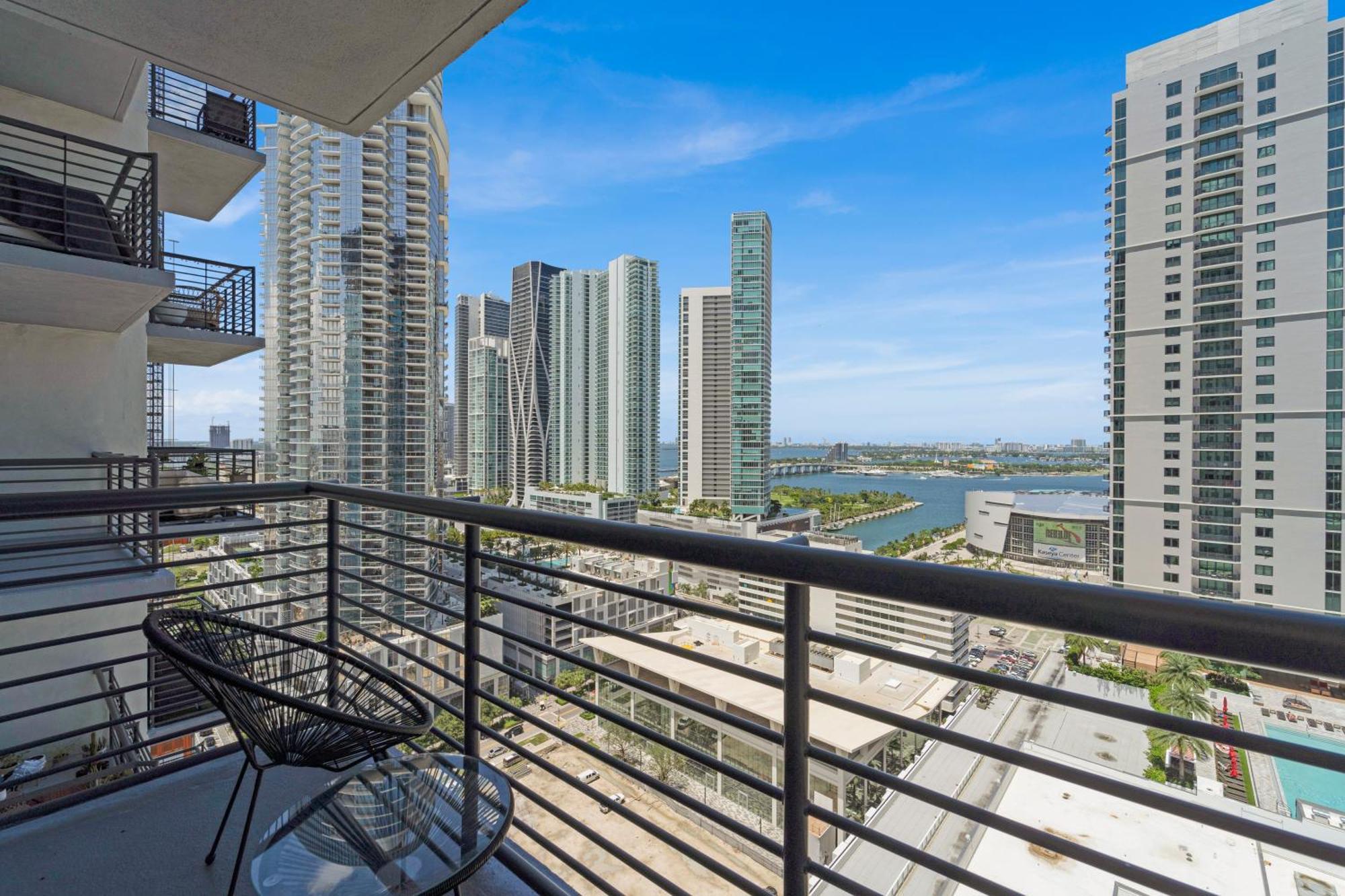 Devereaux Miami Luxury One-Bedroom And Studios Exterior foto